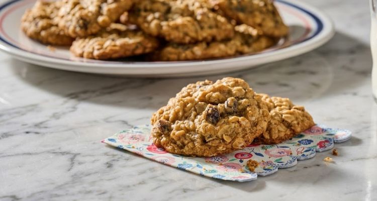 Pioneer Woman Oatmeal Raisin Cookies