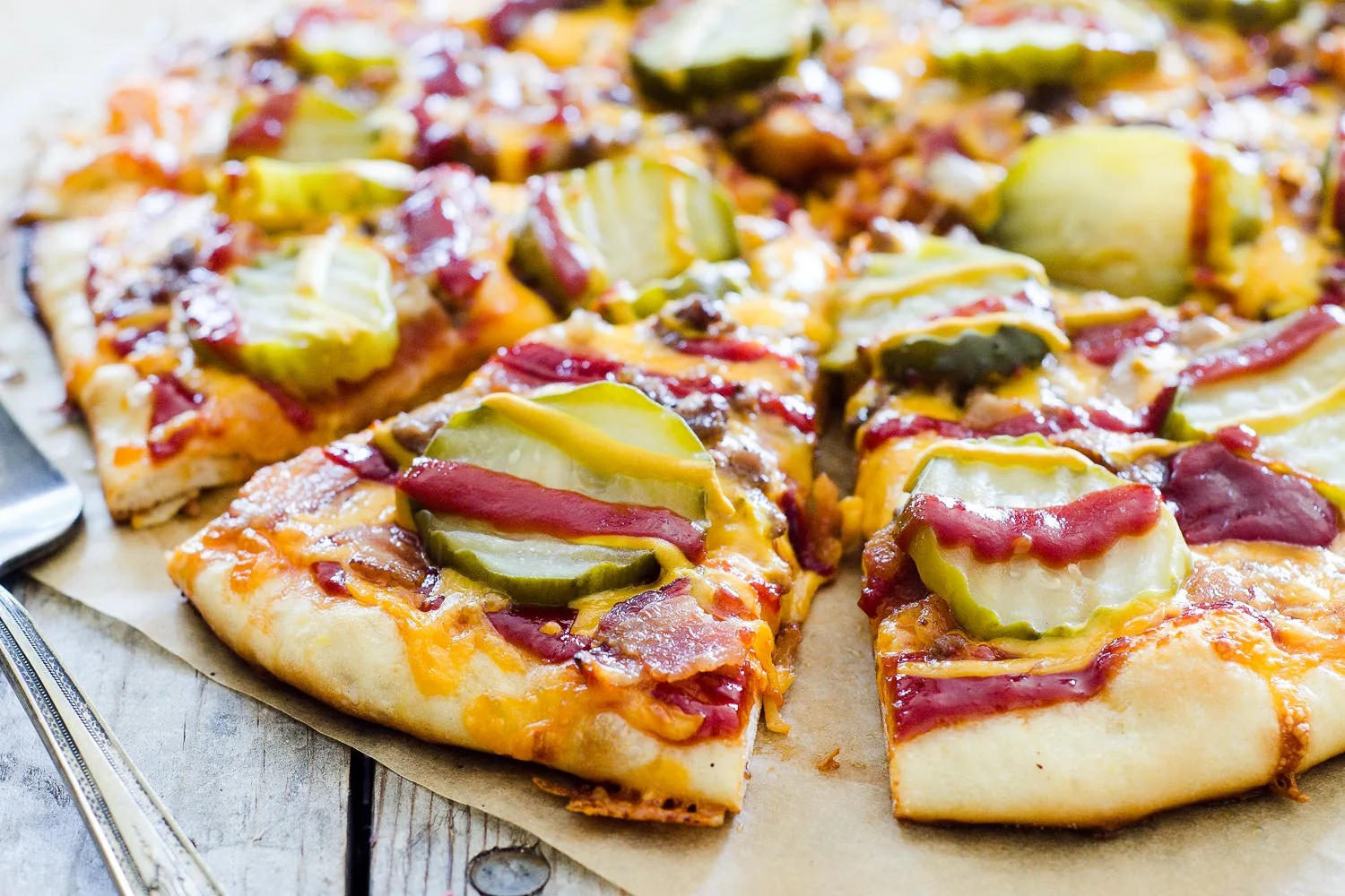 Pioneer Woman Bacon Cheeseburger Pizza